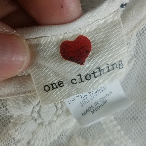 One Clothing, cream lace short sleeves, Sx M - Picture 6 of 6